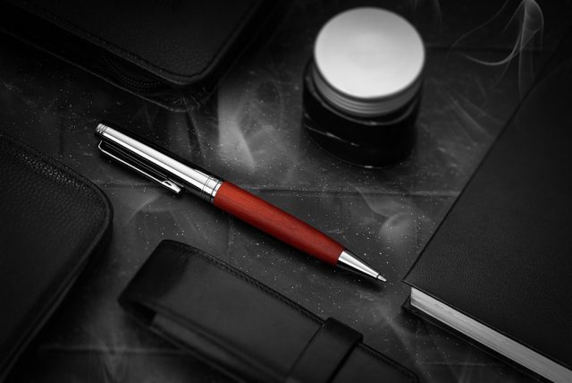 Legno Rot Kugelschreiber Low Res